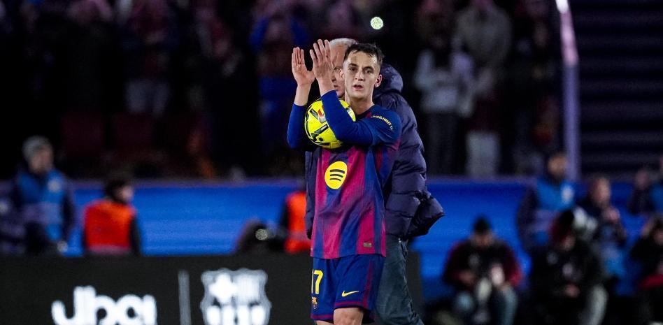 皇冠体育登录入口-世体：加拉塔萨雷有意卡萨多，但球员想留在巴萨